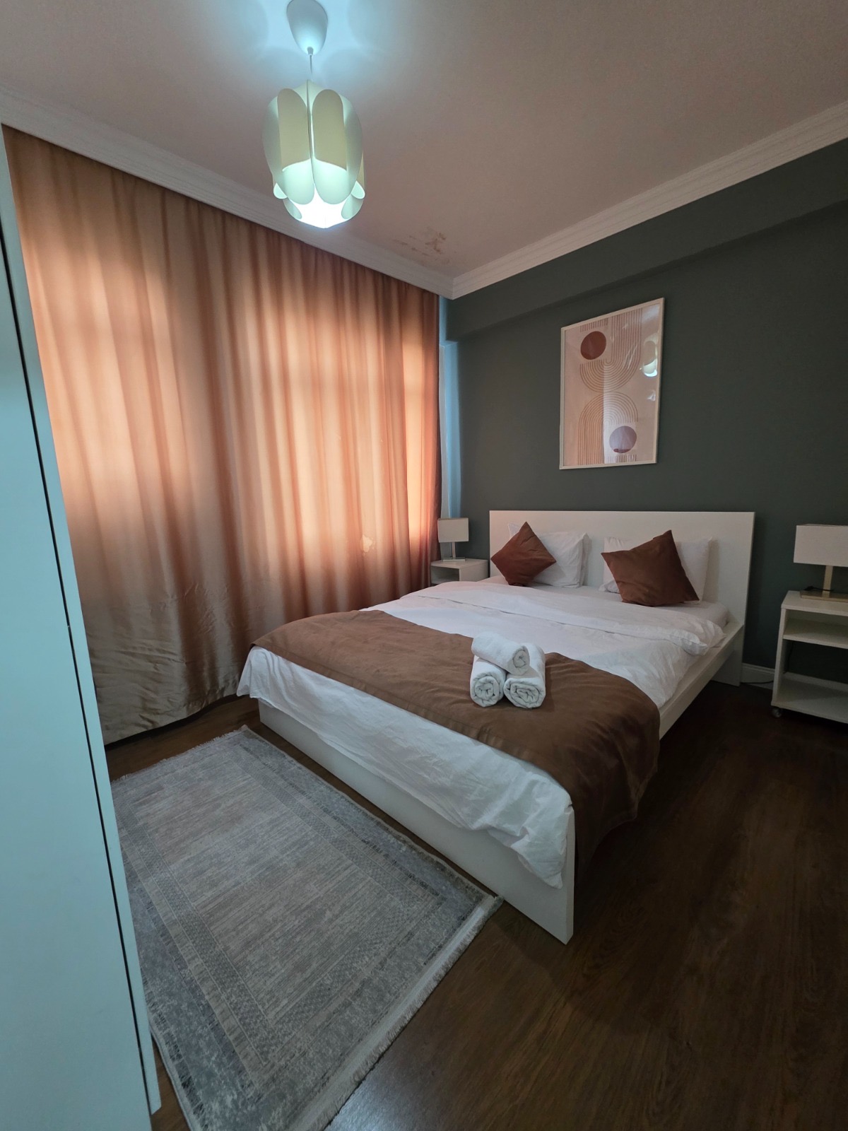 İSTANBUL, FATİH’TE KOMPLE SATILIK 3 KATLI BİNA