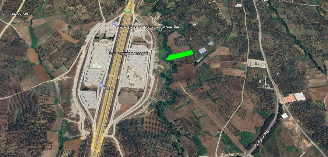 BURSA, ORHANGAZİ’DE OTOBAN YANI İMARA YAKIN 5.255 m² ARAZİ