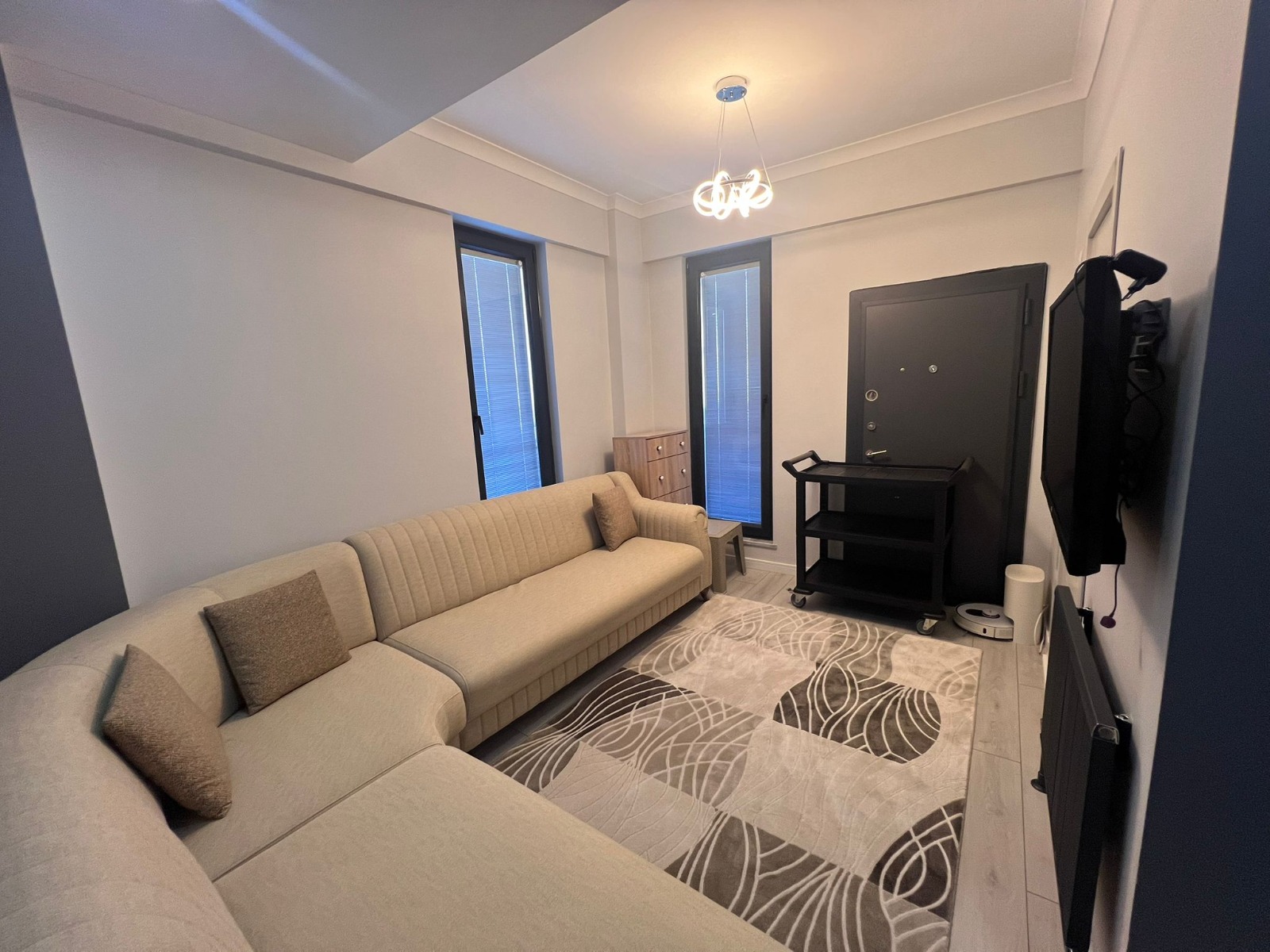 ÇANAKKALE, BİGA’DA 495 m² TRİPLEKS VİLLA