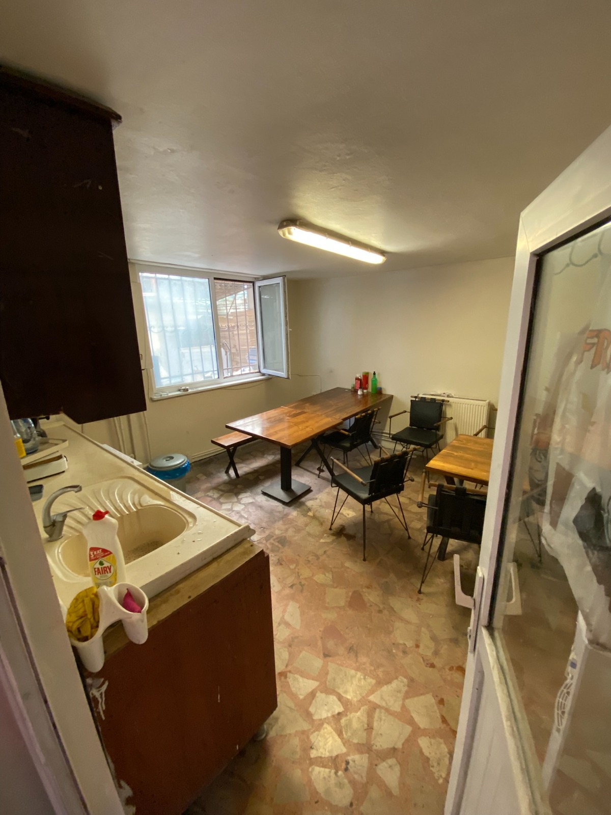PENDİK, ŞEYHLİ’DE 780 m² MÜSTAKİL 3 KATLI İŞYERİ
