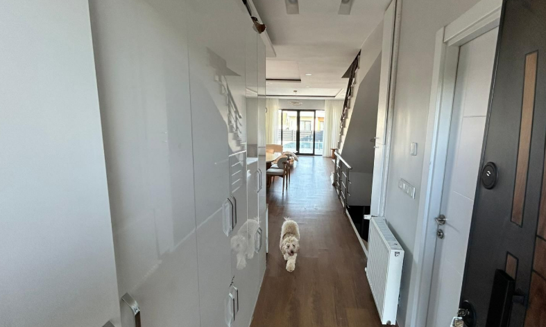 İSTANBUL, BÜYÜKÇEKMECE’DE 4+1, 200 m² LÜKS VİLLA