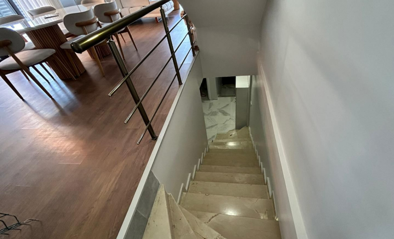İSTANBUL, BÜYÜKÇEKMECE’DE 4+1, 200 m² LÜKS VİLLA