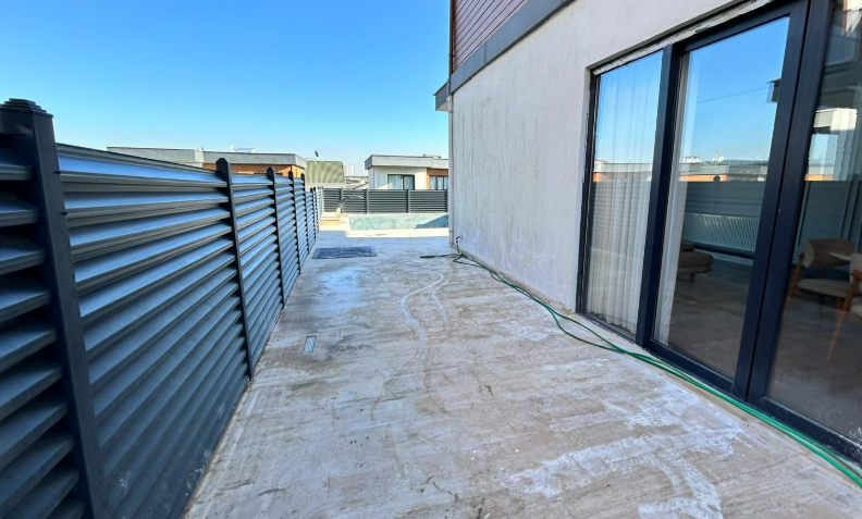 İSTANBUL, BÜYÜKÇEKMECE’DE 4+1, 200 m² LÜKS VİLLA