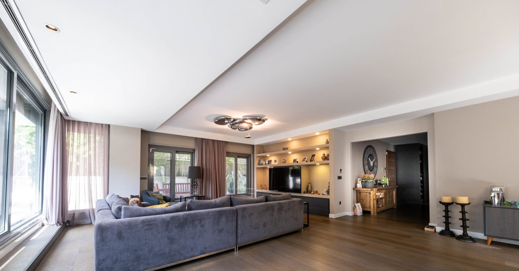 İSTANBUL, SUADİYE’DE 230 m², 3+1 ÖZEL BAHÇELİ DAİRE