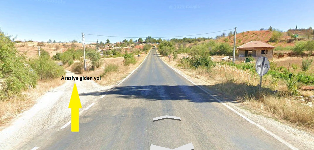 UŞAK, KARAHALLI’DA 678 m² KONUT İMARLI ARSA